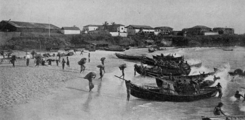 CARRIERS CONVEYING BAGS OF CACAO TO SURF BOATS, ACCRA.
Reproduced by permission of the Editor of "West Africa."