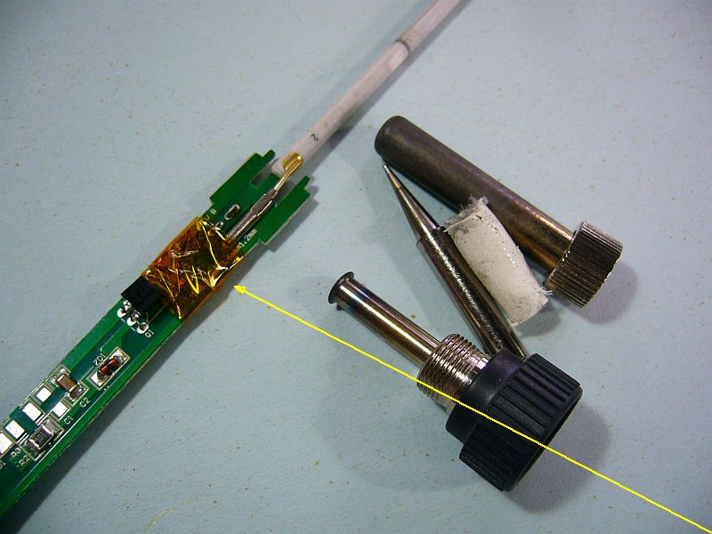 title=�}�T�F�X�C�b�`�̉��ɁA�ی�p�̃t�B�������������@�@[click]���}�U�F���������AAC100V�̃V���[�g�厖�̔������I�H